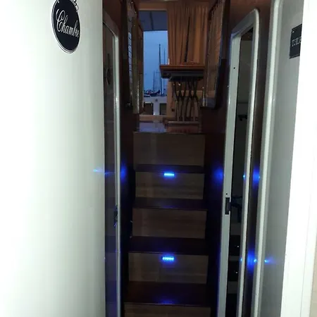 Yachtannablu
