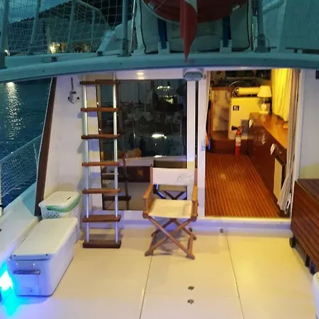 Bateau-hôtel Yachtannablu Porto Venere